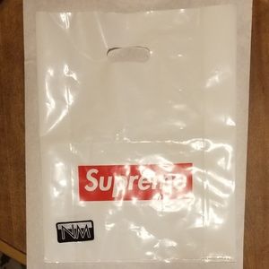 Supreme Retail Bag AW18 100% Authentic Accessory
